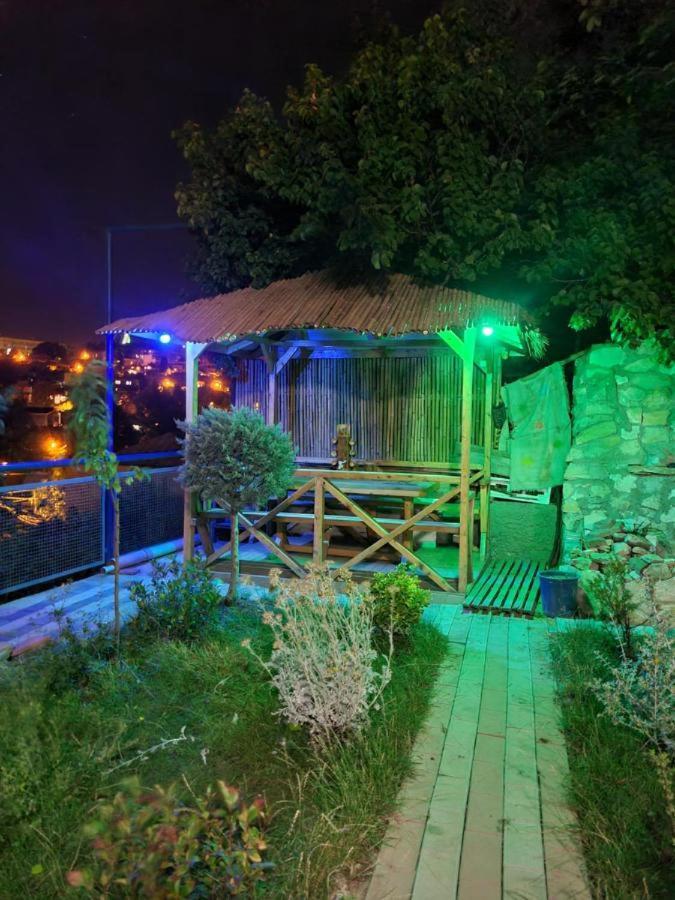 Green Garden - Crimea Тбилиси Екстериор снимка